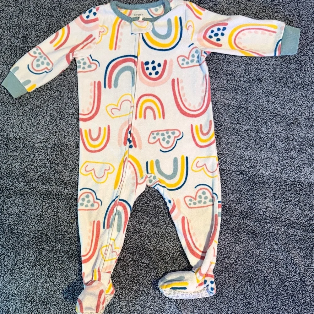 Carter’s Rainbow Footed Sleeper – Size 12‎ Months